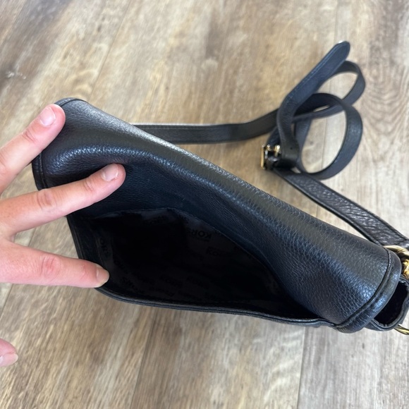 Michael Michael Kors Chain-linked Pebbled Leather Crossbody Bag - Black & Gold - Picture 9 of 12